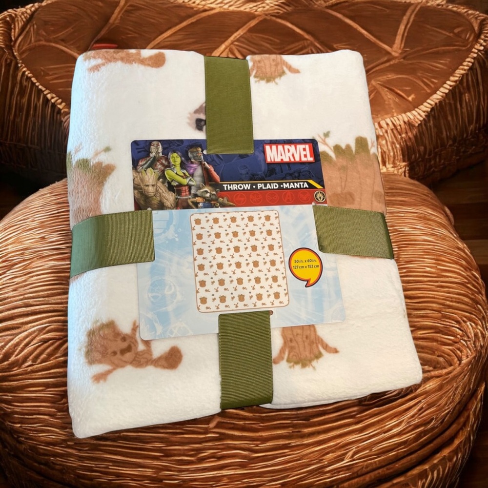 Disney Parks - Marvel - Groot Soft Plush Fleece Throw Blanket